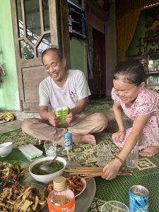 Ban (the father) and Bong